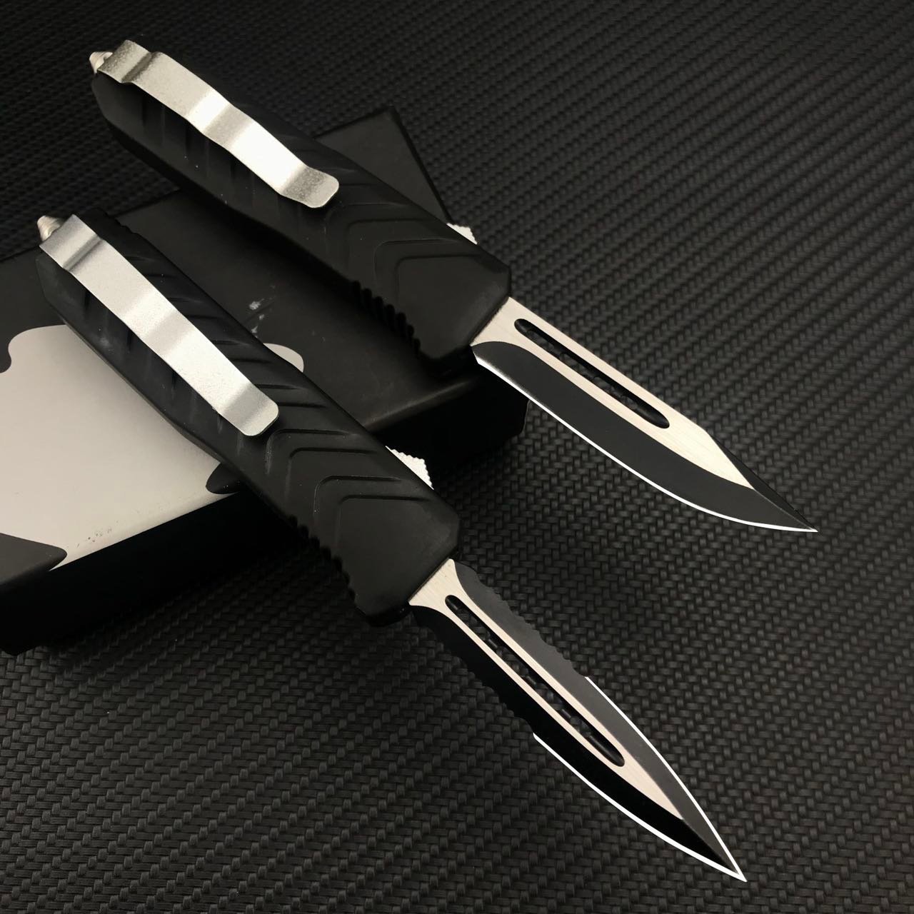5a333d9b-c8c5-451f-a45f-aa002f1721ee.jpeg F07 Twin Forwards OTF-kniv