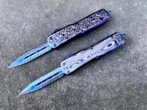 zinkhandtag Microtech Dalong blå titan OTF-kniv