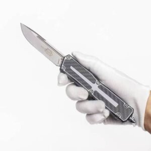 Microtech ny Navy Beetle andra generationen kolfiber OTF-kniv